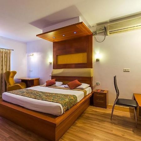 Hotel Riverside Resort And Spa Kumbakonam Bagian luar foto