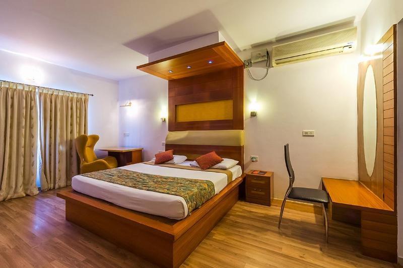 Hotel Riverside Resort And Spa Kumbakonam Bagian luar foto