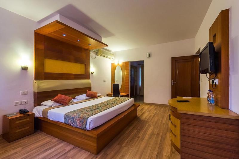 Hotel Riverside Resort And Spa Kumbakonam Bagian luar foto